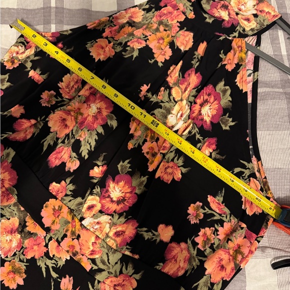 Lane Bryant plus size Halter Maxi Dress. Black Floral. Size 26/28. - Picture 7 of 8